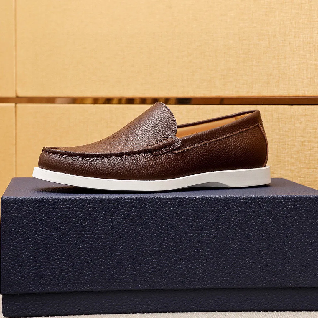 Men's shoes 💰460 💐 Product trademark: Dior "Dior" casual leather shoes Regular size: 38-44 (45.46.47🉑️customized) Product materials: Selected first-layer lychee calfskin upper imported from Italy, imported water-dyed 🐂 cowhide lining. Strong three-dimensional visual effect, rubber outsole Color: 3⃣️colors available